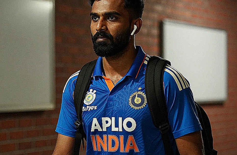 ₹১৮.৫ কোটির বাঁহাতি সিমার: ফিল্ড সেটিং কখনোই একটি ছবি ছিল না, সেটি ছিল একটি চুক্তি