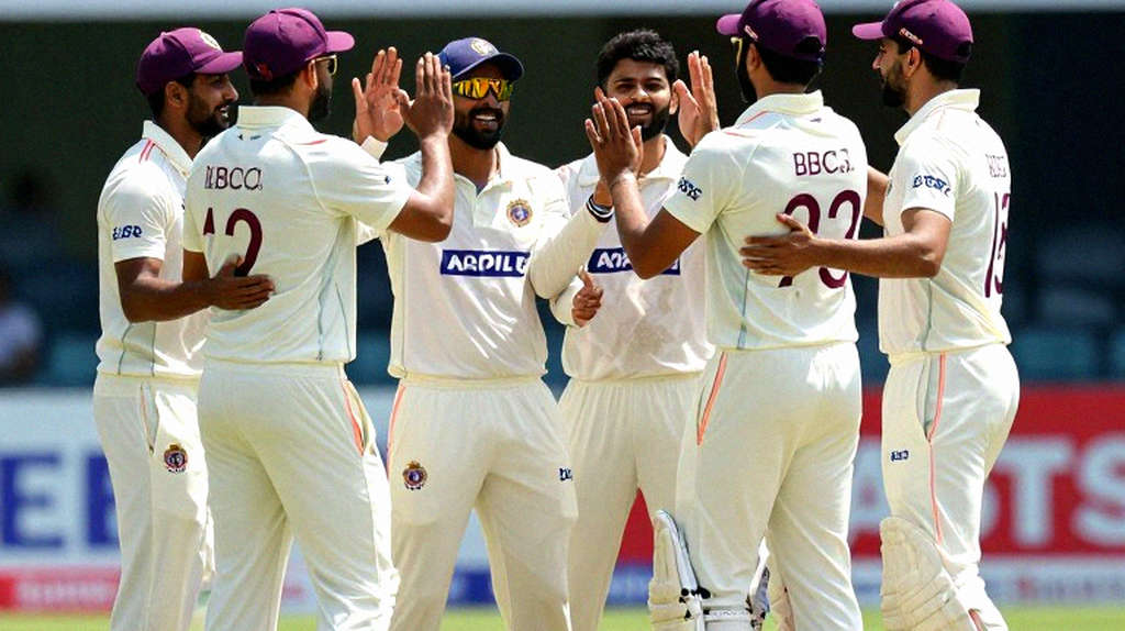 এশিয়া কাপের খাতা: ১৪তম ওভারের ধস, বৃষ্টির নিয়মের পুনর্লিখন আর ছোট স্যাম্পলের আঙুলের ছাপ