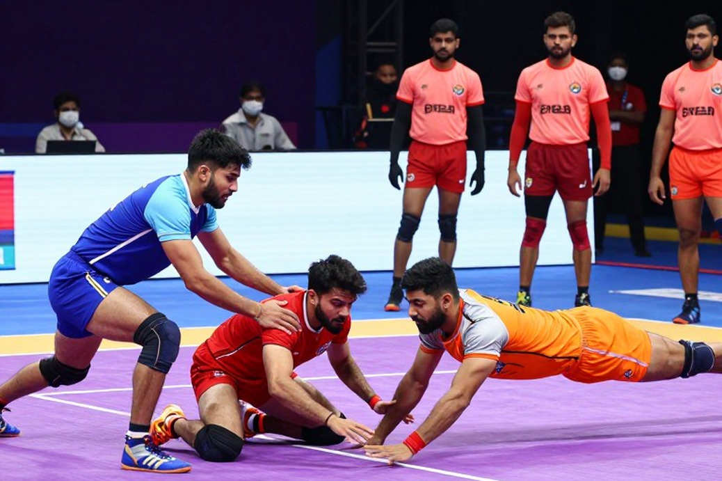 খালি ঘর, পূর্ণ আত্মবিশ্বাস: ট্রান্সফার উইন্ডোয় প্রমাণ ছেঁকে নেওয়ার হিসাব